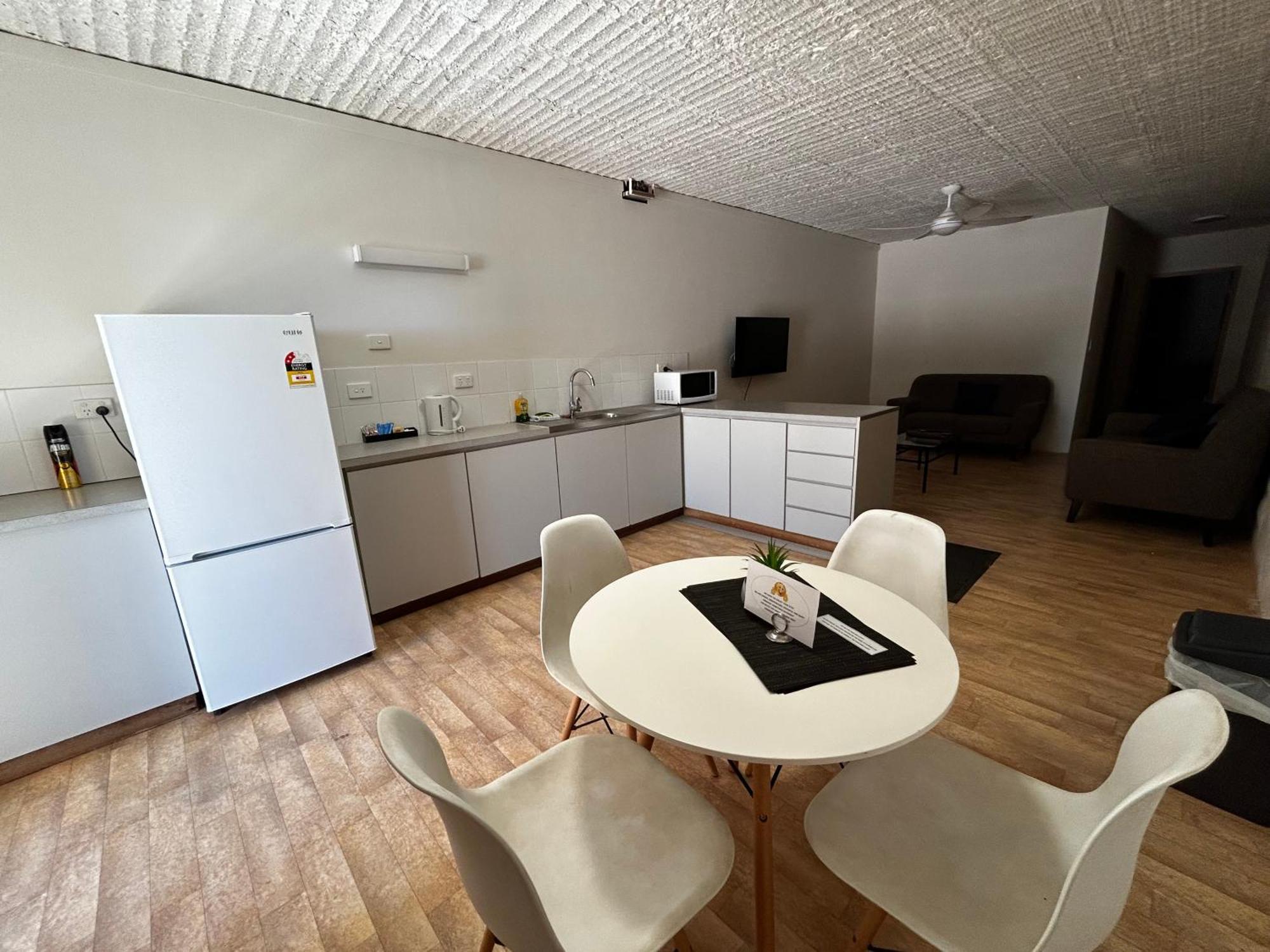 Desert View Apartments คูเบอร์เพดี ภายนอก รูปภาพ
